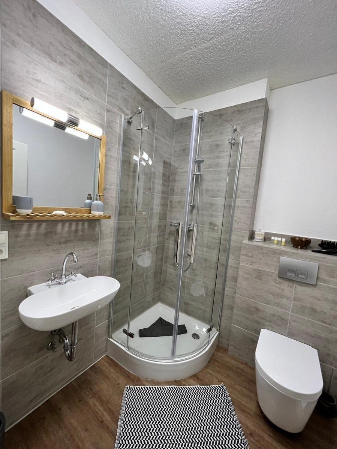 O&W Ferienhaus Mit Pool Naehe Nuerburgring, Adenau Esterno foto